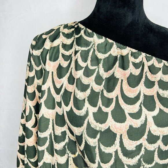 T-Bags Los Angeles One-Shoulder Top Size S Green Pink Scallop Pattern Smocked - Picture 2 of 7